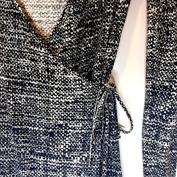 Banana Republic Wrap Dress - Picture 5 of 6